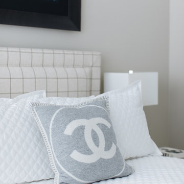 Elegant and Minimal Suburban Chicago Penthouse Guest Bedroom