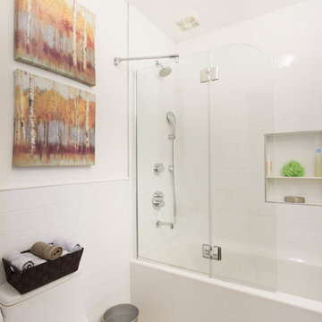Cozy Guest Bathroom