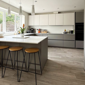 Beige & Grey Handleless Kitchen in St Albans
