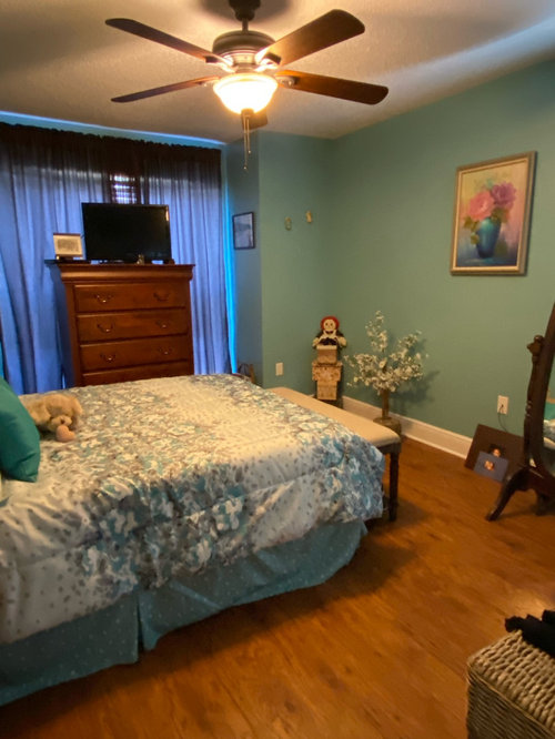 Best Queen Bed Placement?