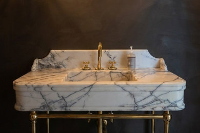 Powder room - powder room idea in Los Angeles