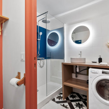 Un ancien appartement devient un Airbnb coloré & moderne
