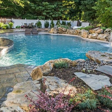 Vinyl-lined Pool and Backyard Retreat (Long Island/NY):