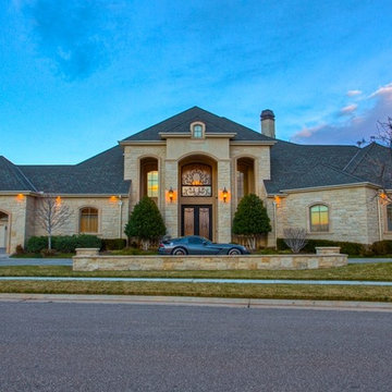 13400 Carriage Way Oklahoma - Wyatt Poindexter KW Luxury Homes