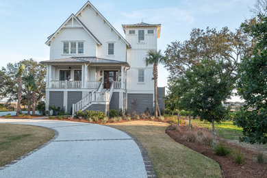 Large beach style exterior home photo in Charleston