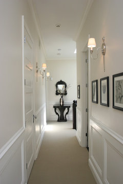 how to make a hallway look wider