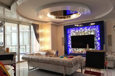 Minimalist family room photo in Miami
