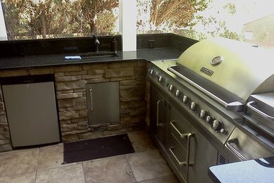 Patio kitchen photo in Atlanta