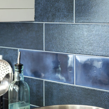 L-Shaped Kitchen Remodel Keeps Layout, Swaps Old for New