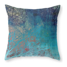 throw pillow