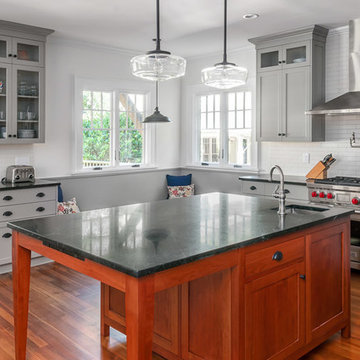 A New Kitdhen for the Craftsman Bungalow