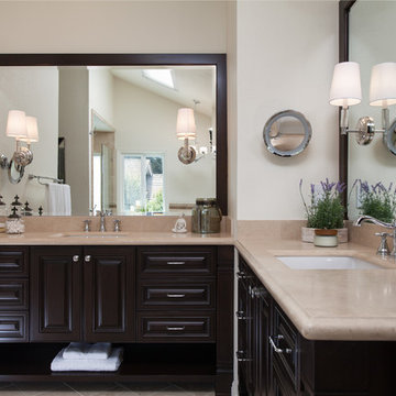 Whispering Wind | master bathroom