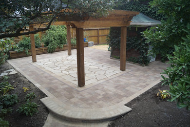 Patio - patio idea in Chicago
