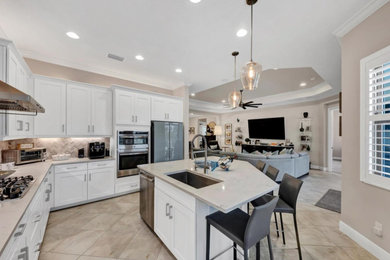 Kitchen - kitchen idea in Tampa