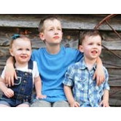 Laura Braunecker's photo