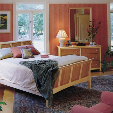 Sarah Sleigh Bed with High Footboard in Cherry/Maple
