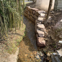QuarryCut Stone - Plum Boulders. - Landscaping Stones And Pavers