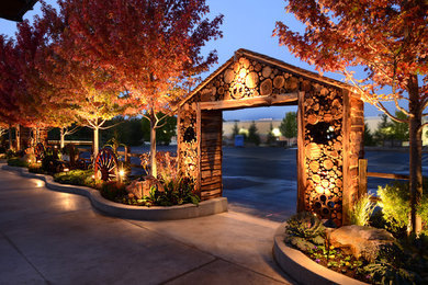 Design ideas for a craftsman landscaping in Chicago.