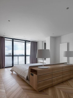 Triangular bedroom layout. - need advice