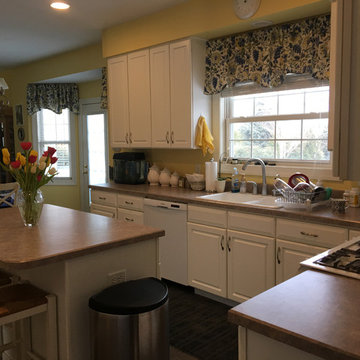 Vineyard Haven-Mini Kitchen Makeover BEFORE