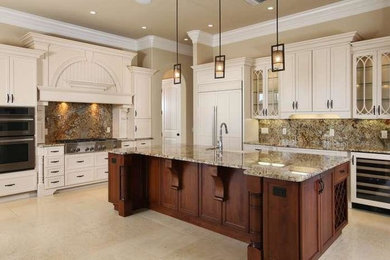 Inspiration for a timeless kitchen remodel in Indianapolis