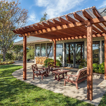 Modern Farmhouse with a Traditional Twist