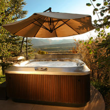 Jacuzzi & Patio