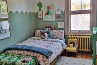 Design ideas for a traditional kids' bedroom in Other.