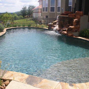 Spa with Negative Edge