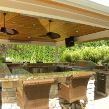 Outdoor Kitchen