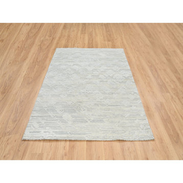 Light Gray, Modern Design, Natural Wool, Hand Knotted Rug, 5'1"x7'3"