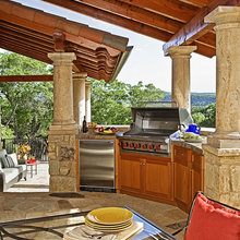 outdoor kitchen