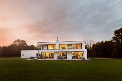 Trendy exterior home photo in Oxfordshire