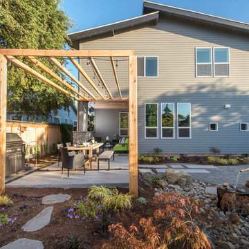 Childress - Minimalist Garden
