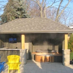 Cedar Hot Tub Partially Below Grade - Lifestyle And Leisure