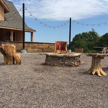 Fire Pits & Outdoor Fireplaces