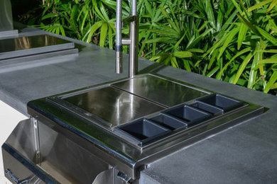 This is an example of an industrial porch design in Miami.
