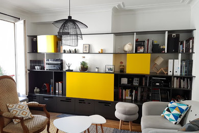 Cette photo montre un salon tendance.
