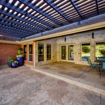 Arbor mirroring Pool