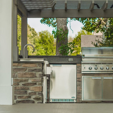 Outdoor Kitchen