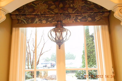 Elegant home design photo in Raleigh