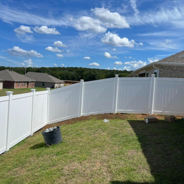 Fence contractor
