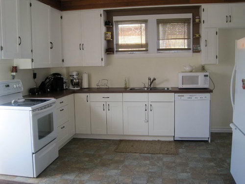 Black And White Floors In A Tiny Kitchen, Small Floor Tiles For Kitchen