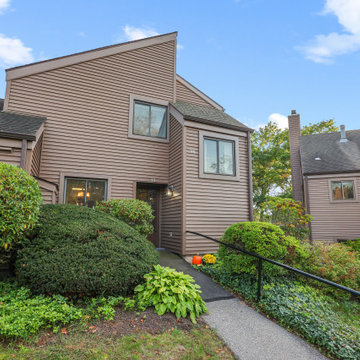 93 Hollister Way North, Glastonbury