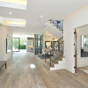 Contemporary Sherman Oaks Home