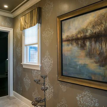 Stonington home texture and stencilling on wall