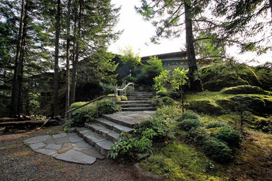 Hill House | View of Entry from West