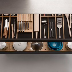 Leicht Collection 2016-Cabinets insert and storage innovation - Kitchen Cabinets