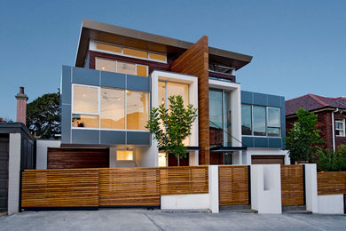 This is an example of a contemporary exterior in Canberra - Queanbeyan.