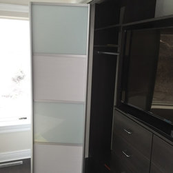 BFD-07 WengeWhite Obscure Glass Single Bi-Fold Door - Interior Doors